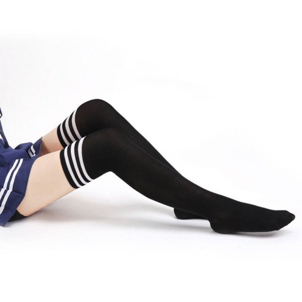 BLACK SOCKS - Picture 1 of 3